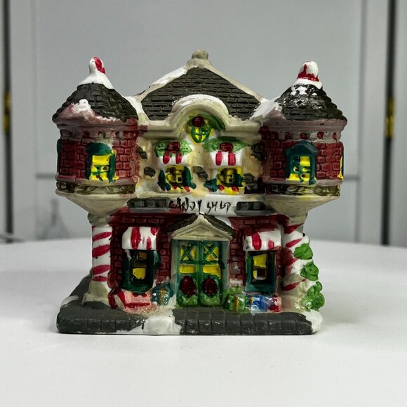 Candy Shop Wellington Square Collection Lighted Christmas Village Building 2004 - Picture 4 of 12